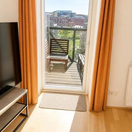 Penthouse With 3 And 2 Balconies In C Διαμέρισμα *